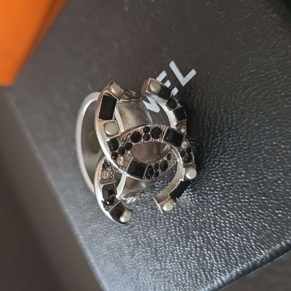 Chanel Geometric Ring | Double CC | Statement Designer Jewelry, Authentic, 52 - Picture 9 of 13